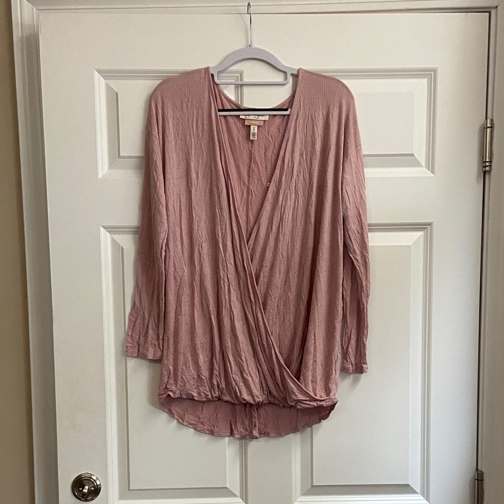 🧡 Women’s Jessica Simpson nursing top